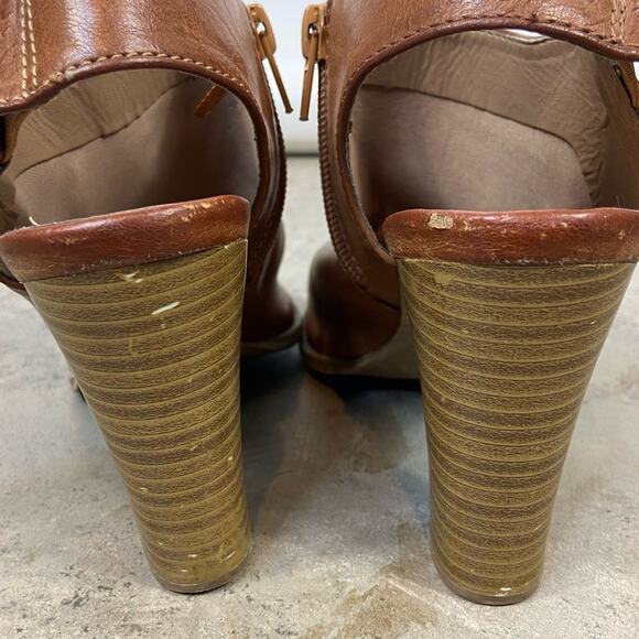 Express Size 8 Neutral Tan Genuine Leather Open Toe Heeled Ankle Boots Booties - Picture 8 of 13